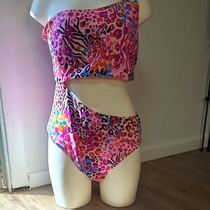 Colorful One-Shoulder Swimsuit